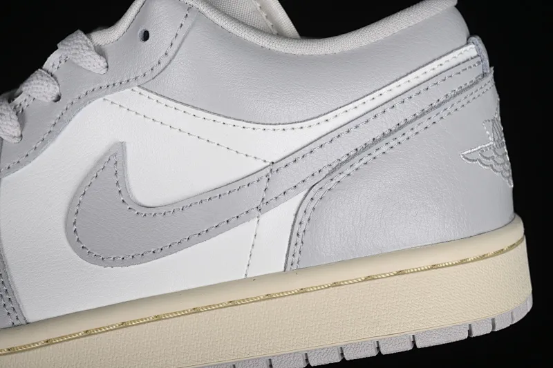 All categories Air Jordan Jordan series basketball shoes Air Jordan 1 Low G version pure original Air Jordan 1 Low AJ1 Joe 1 white gray low-top cultural casual sneakers DC0774-103